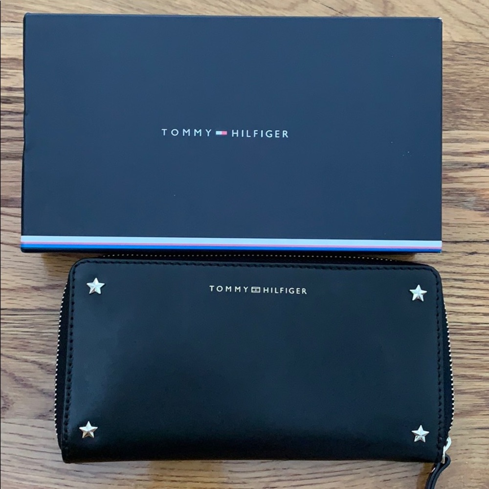 Tommy Hilfiger wallet